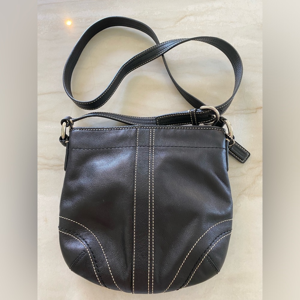 Coach black contrast stitch swingpack crossbody early 2000s excellent condition